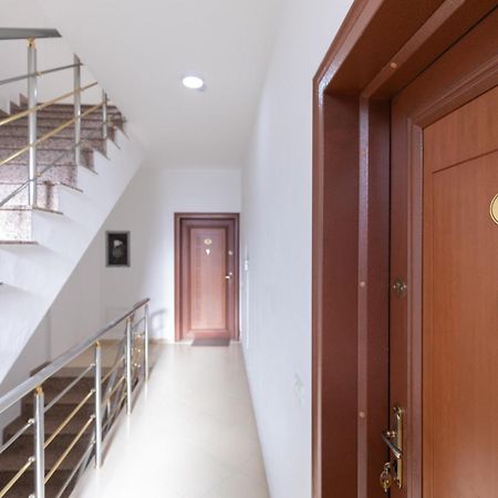Vila Emi Apartment'S ドゥラス エクステリア 写真