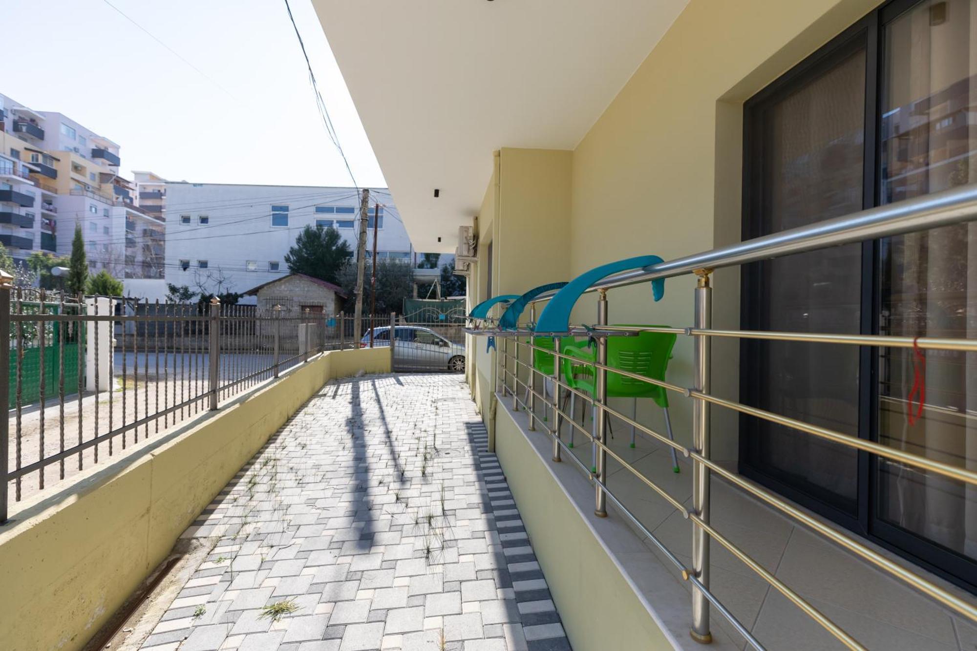 Vila Emi Apartment'S ドゥラス エクステリア 写真