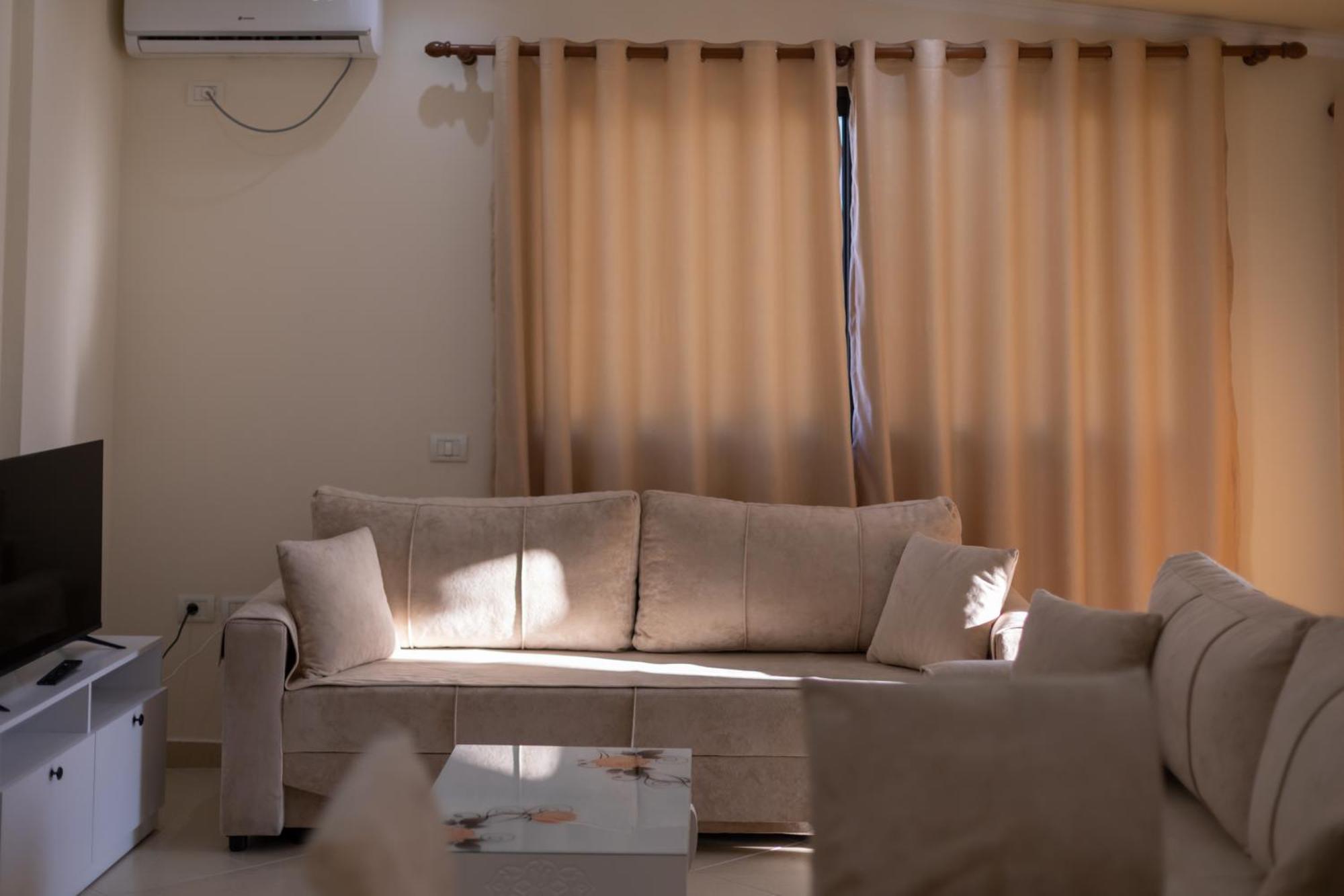 Vila Emi Apartment'S ドゥラス エクステリア 写真