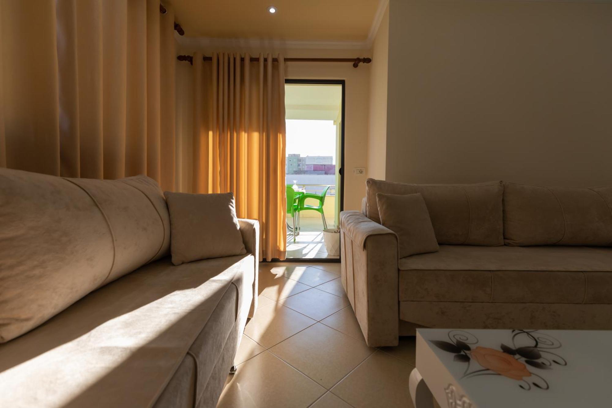 Vila Emi Apartment'S ドゥラス エクステリア 写真