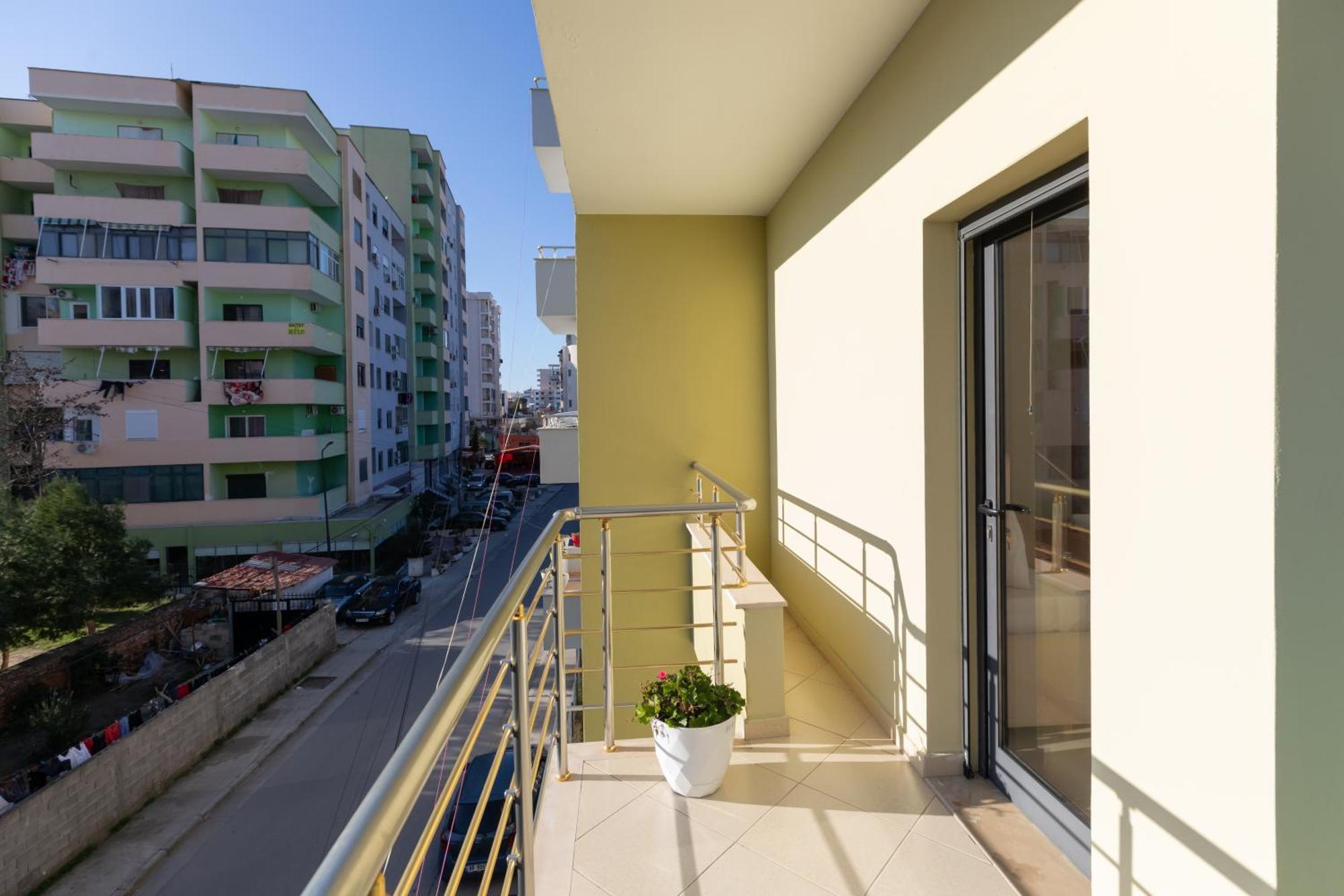 Vila Emi Apartment'S ドゥラス エクステリア 写真